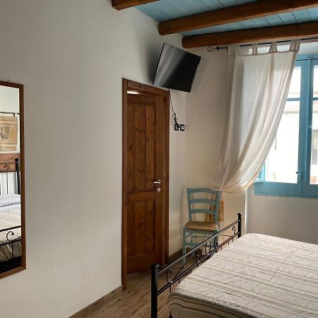 B&B Alba Chiara Oristano Eksteriør bilde